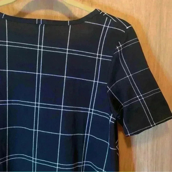 LuluaRoe Black Plaid Women Top Short Sleeve Casual Size Extra Small - Picture 15 of 16